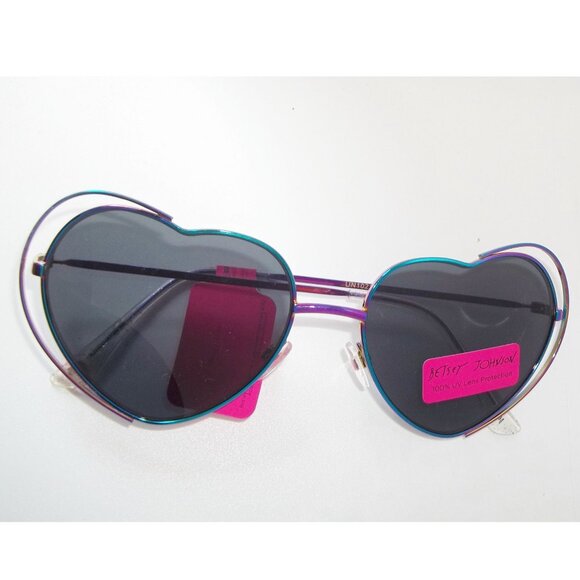 NWT Betsey Johnson Heart Shaped Sunglasses Iridescent Wire Frame - Picture 1 of 3